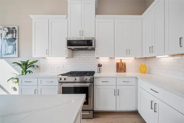 $2,500 | 314 Queen Sude Lane, Houston, TX 77091