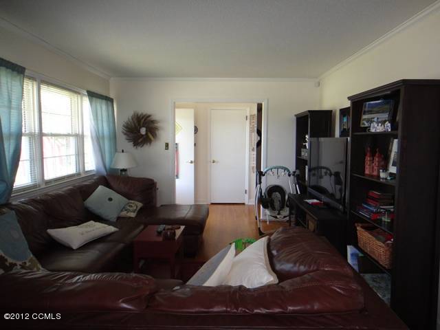 221 Great Neck Hill Road Hubert, NC 28539 - Photo 10 of 16 Family Room