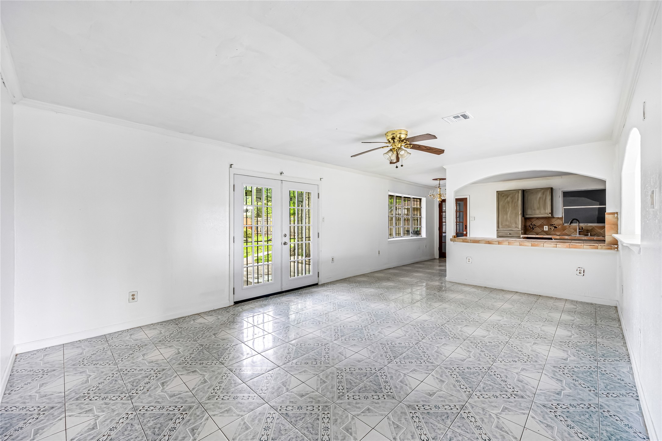 7707 Nordling Road Houston, TX 77037 - Photo 6 of 17