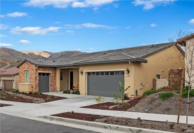 $3,950 | 11669 Ambling Way, Corona, CA 92883