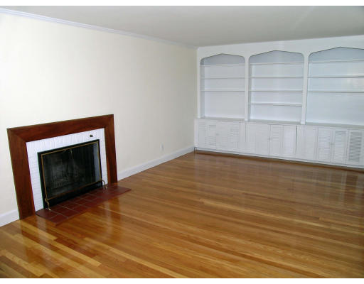 47 Roundwood Road Newton, MA 02464 - Photo 2 of 10