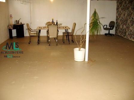 29378 Merrick Warren, MI 48092 - Photo 11 of 11 330202-10.JPG