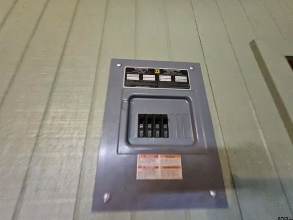 $249,999 | 3404 Highway 154, Gilmer, TX 75645