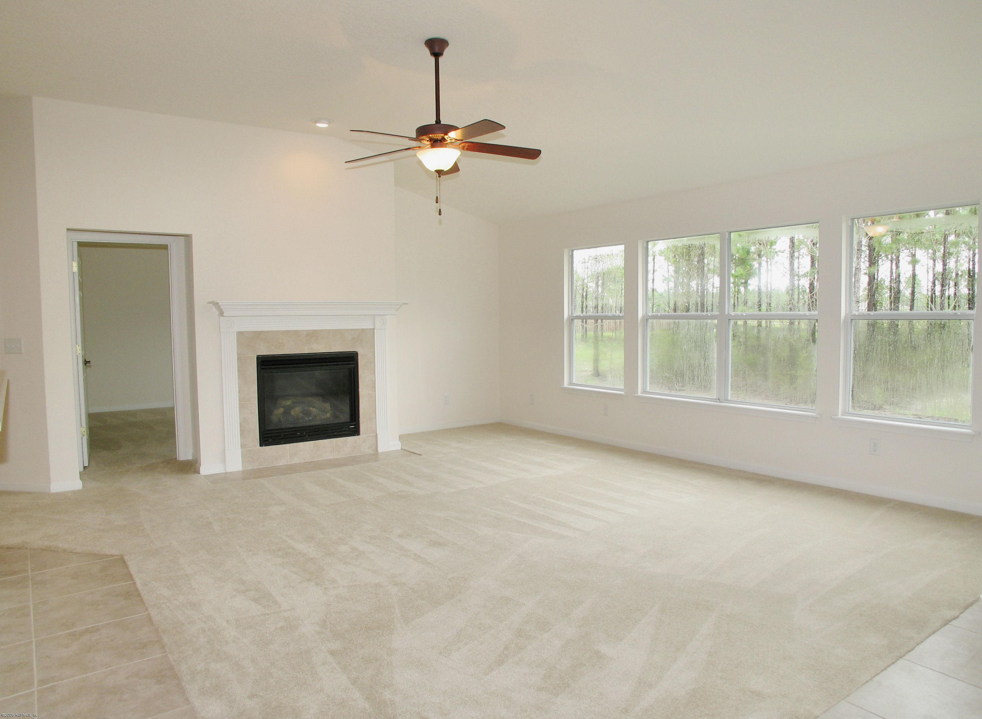 3133 Longleaf Ranch Circle Middleburg, FL 32068 - Photo 2 of 4 Family Room-VG