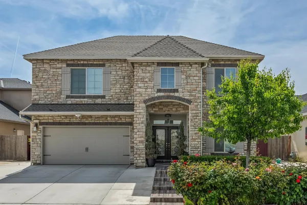 $660,000 | 5355 West Hammond Avenue, Fresno, CA 93722