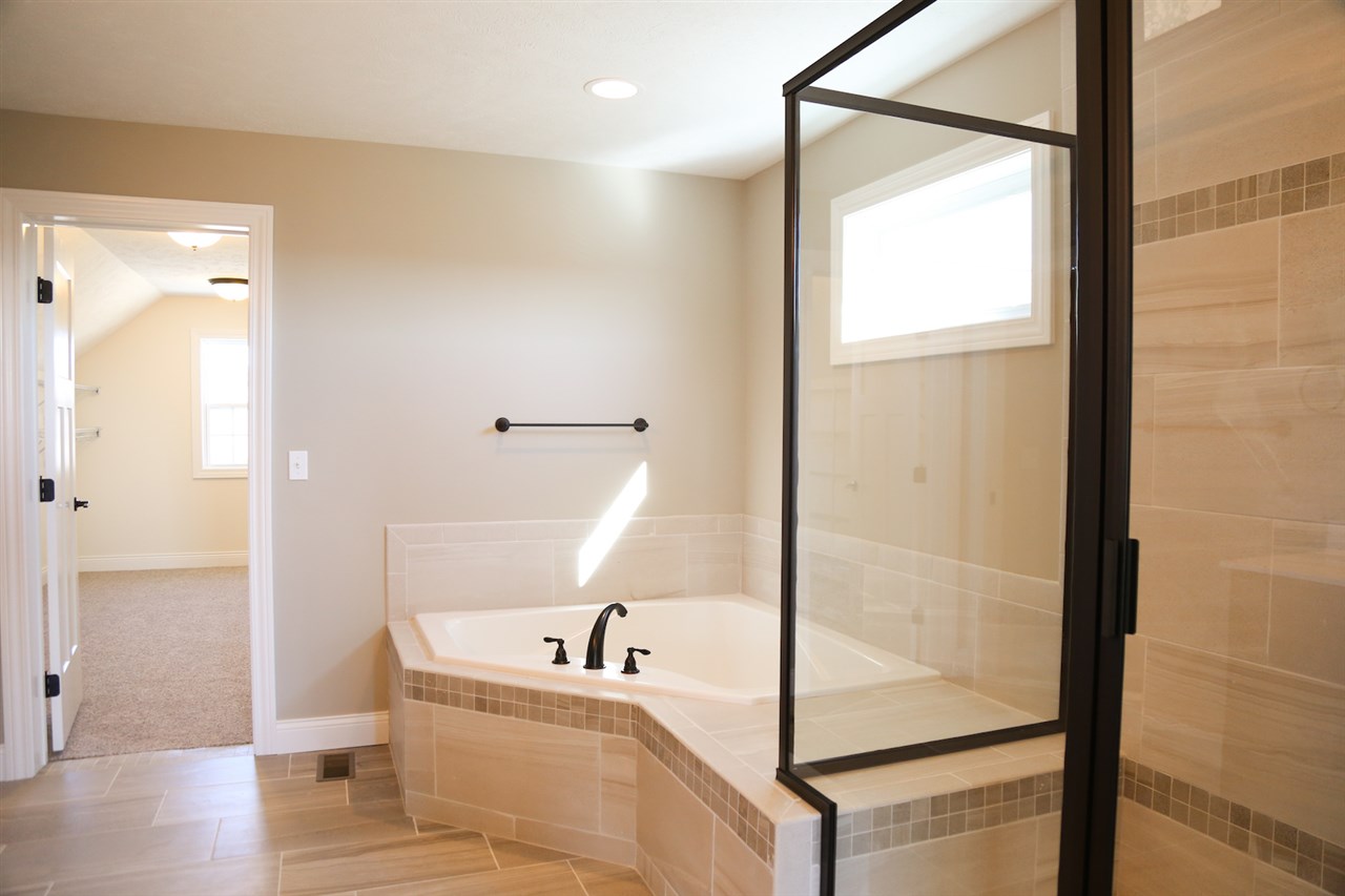 6512 West Callahan Court Edwards, IL 61528 - Photo 13 of 23 Gallery Image 13
