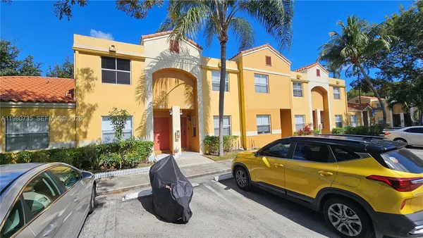 $1,950 | 4017 Northwest 90th Avenue, Unit 4017, Sunrise, FL 33351