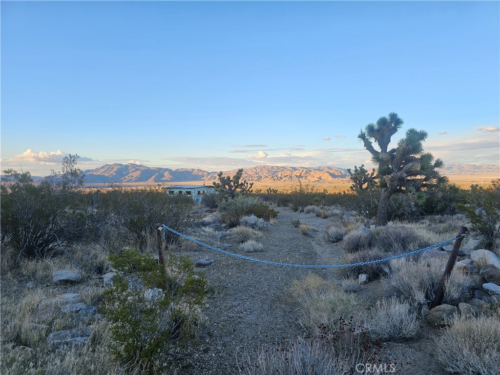 411 Powerline Road Lucerne Valley, CA 92356 - Photo 5 of 10 Entrance to property
