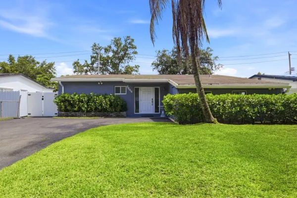$599,000 | 6444 Oak Street, Hollywood, FL 33024