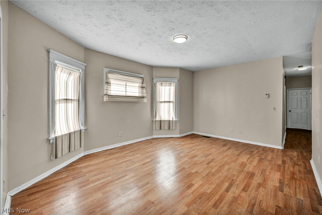 3408 Riverside Avenue Cleveland, OH 44109 - Photo 10 of 40