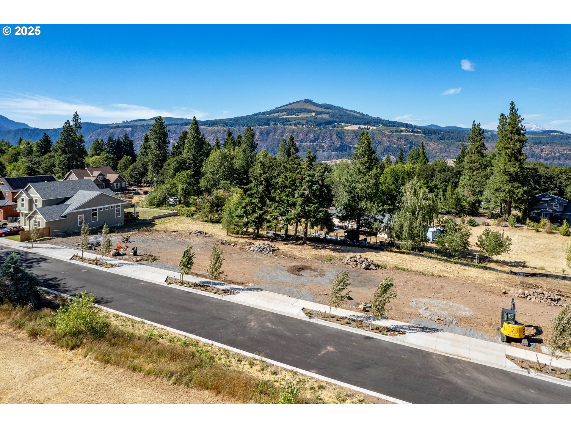 Carr Drive Hood River, OR 97031 - Photo 14 of 17 a view of a swimming pool with an outdoor space and seating area