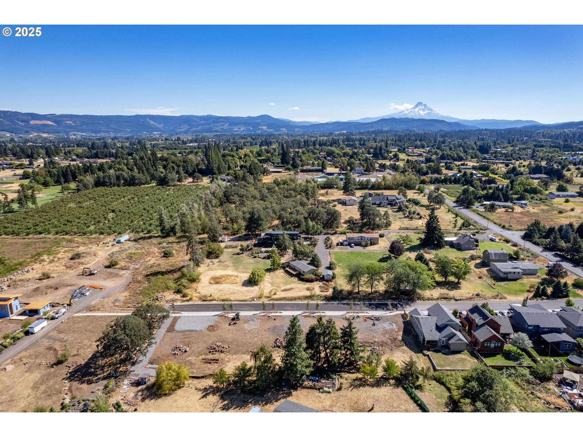Carr Drive Hood River, OR 97031 - Photo 17 of 17 an aerial view of residential houses with outdoor space and seating
