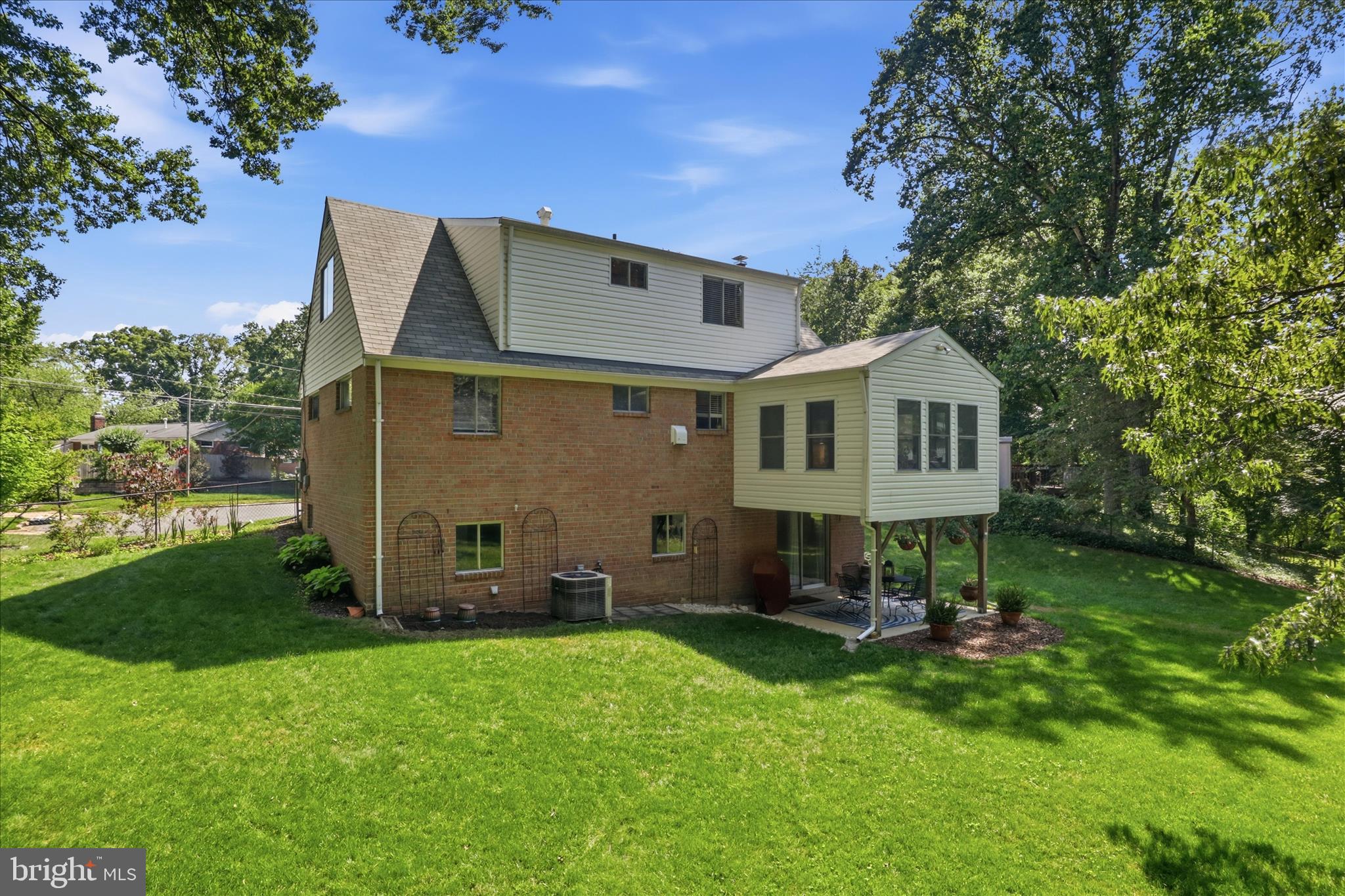 8143 Edmonton Court Springfield, VA 22152 - Photo 33 of 43