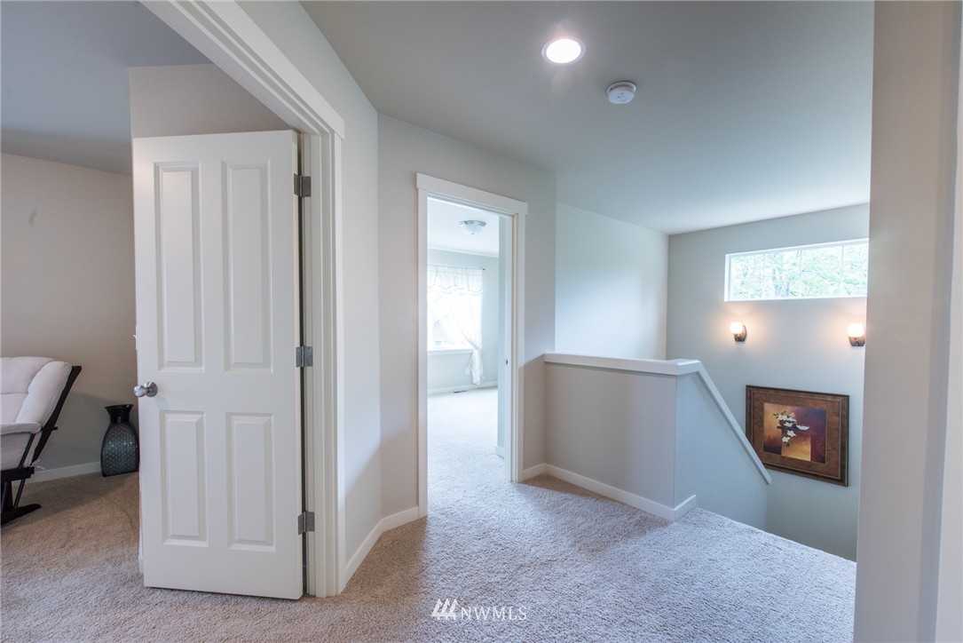 234 Field Avenue Northeast Renton, WA 98059 - Photo 12 of 25 Gallery Image 12
