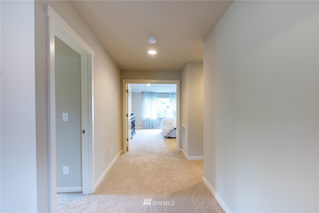 234 Field Avenue Northeast Renton, WA 98059 - Photo 15 of 25 Gallery Image 15