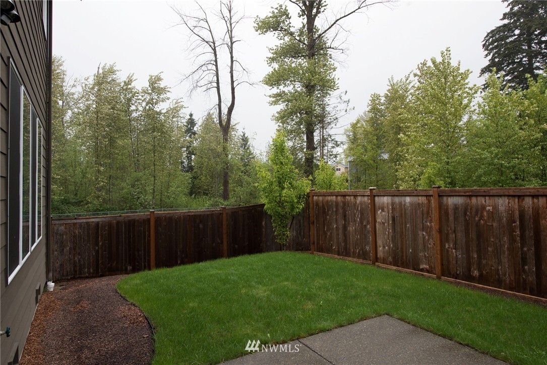 234 Field Avenue Northeast Renton, WA 98059 - Photo 24 of 25 Gallery Image 24