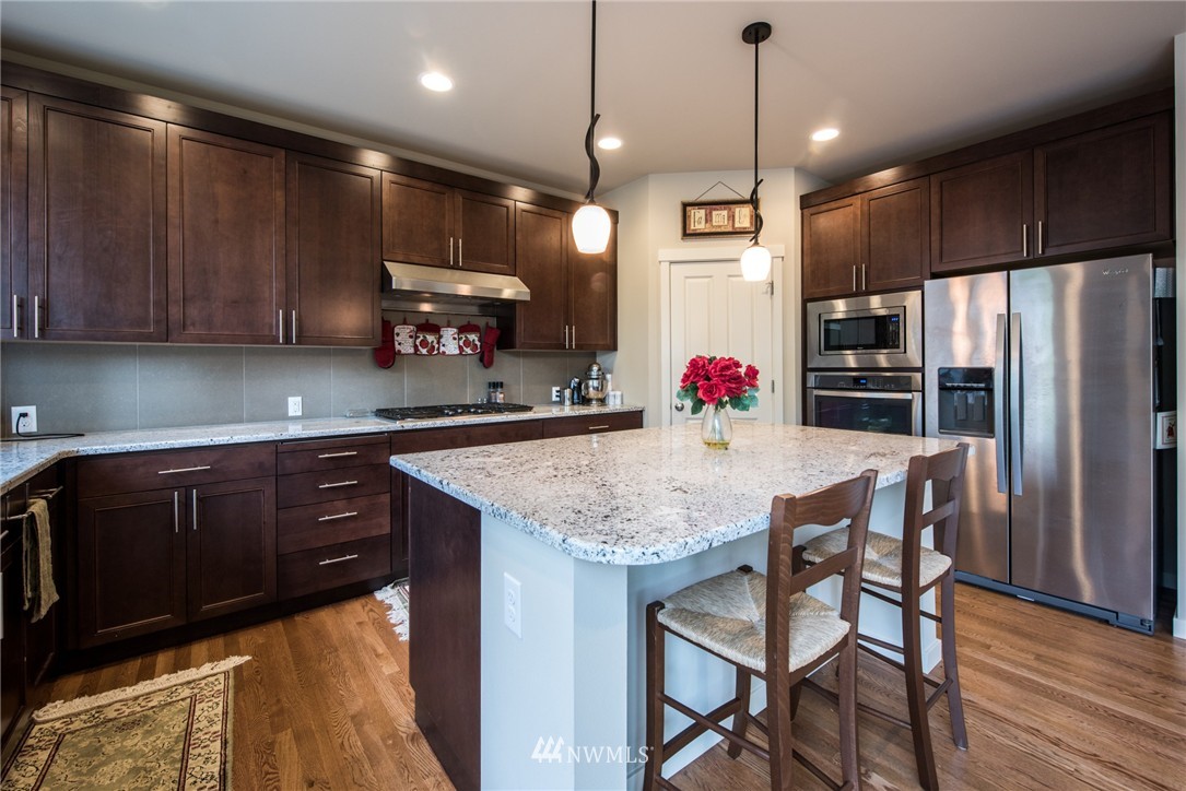 234 Field Avenue Northeast Renton, WA 98059 - Photo 7 of 25 Gallery Image 7
