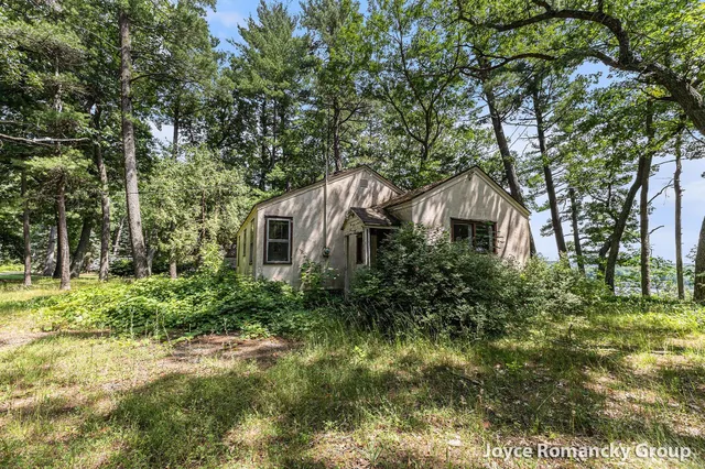 $199,000 | 5752 East 52nd Street, Newaygo, MI 49337