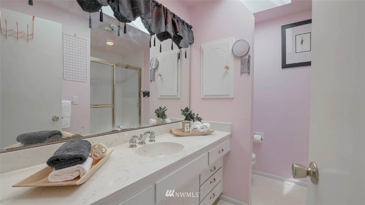 14622 Southeast 172nd Street Renton, WA 98058 - Photo 23 of 38 Gallery Image 23