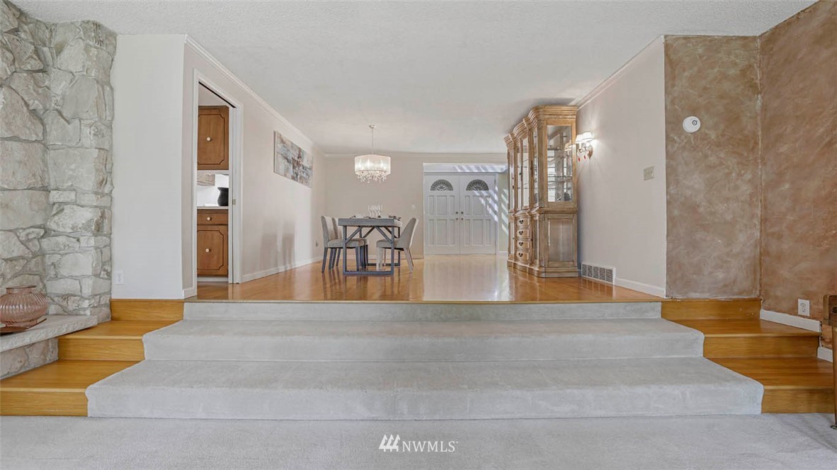 14622 Southeast 172nd Street Renton, WA 98058 - Photo 10 of 38 Gallery Image 10