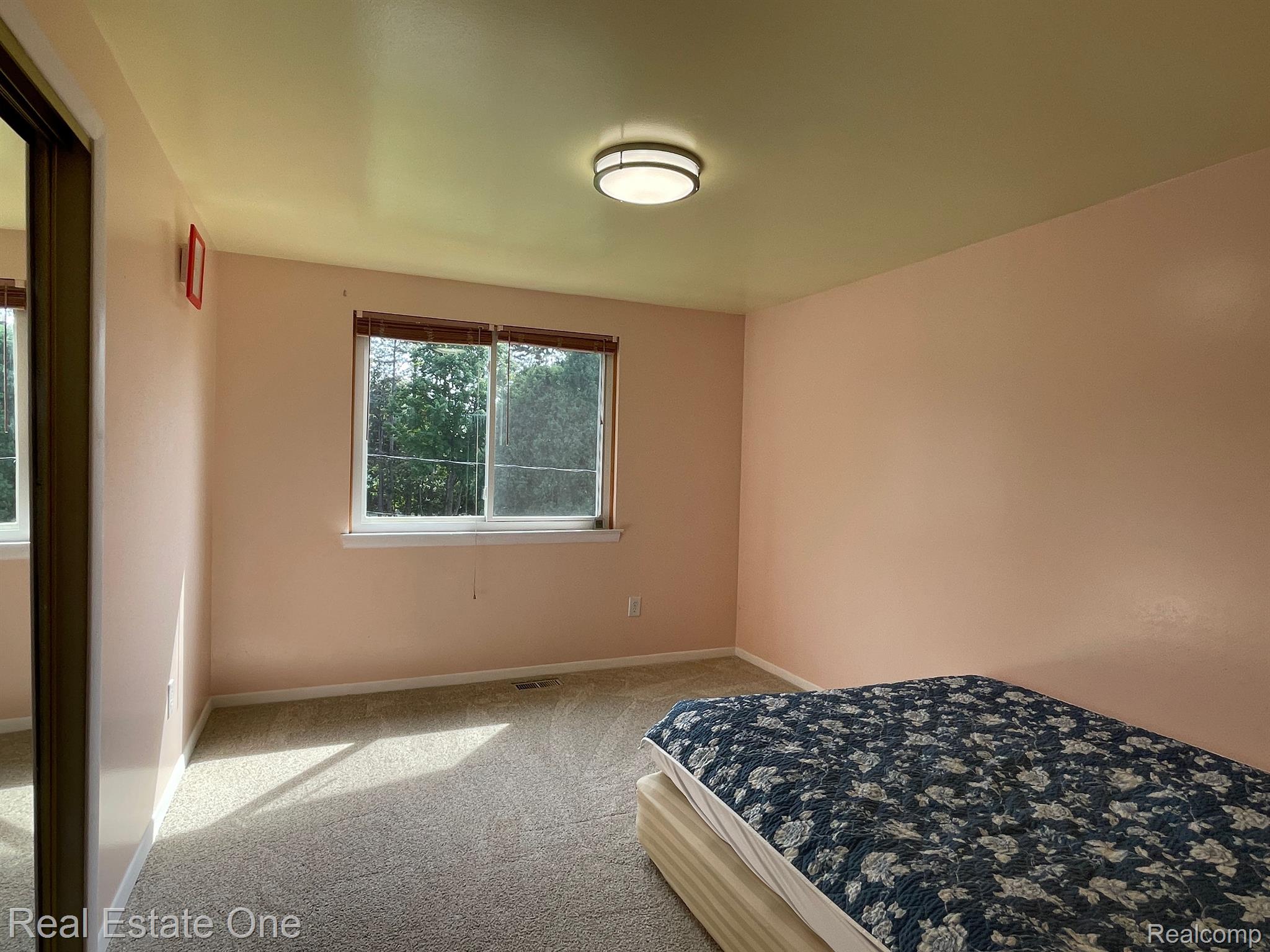 671 Castlebar Drive Rochester, MI 48309 - Photo 16 of 18 Gallery Image 16