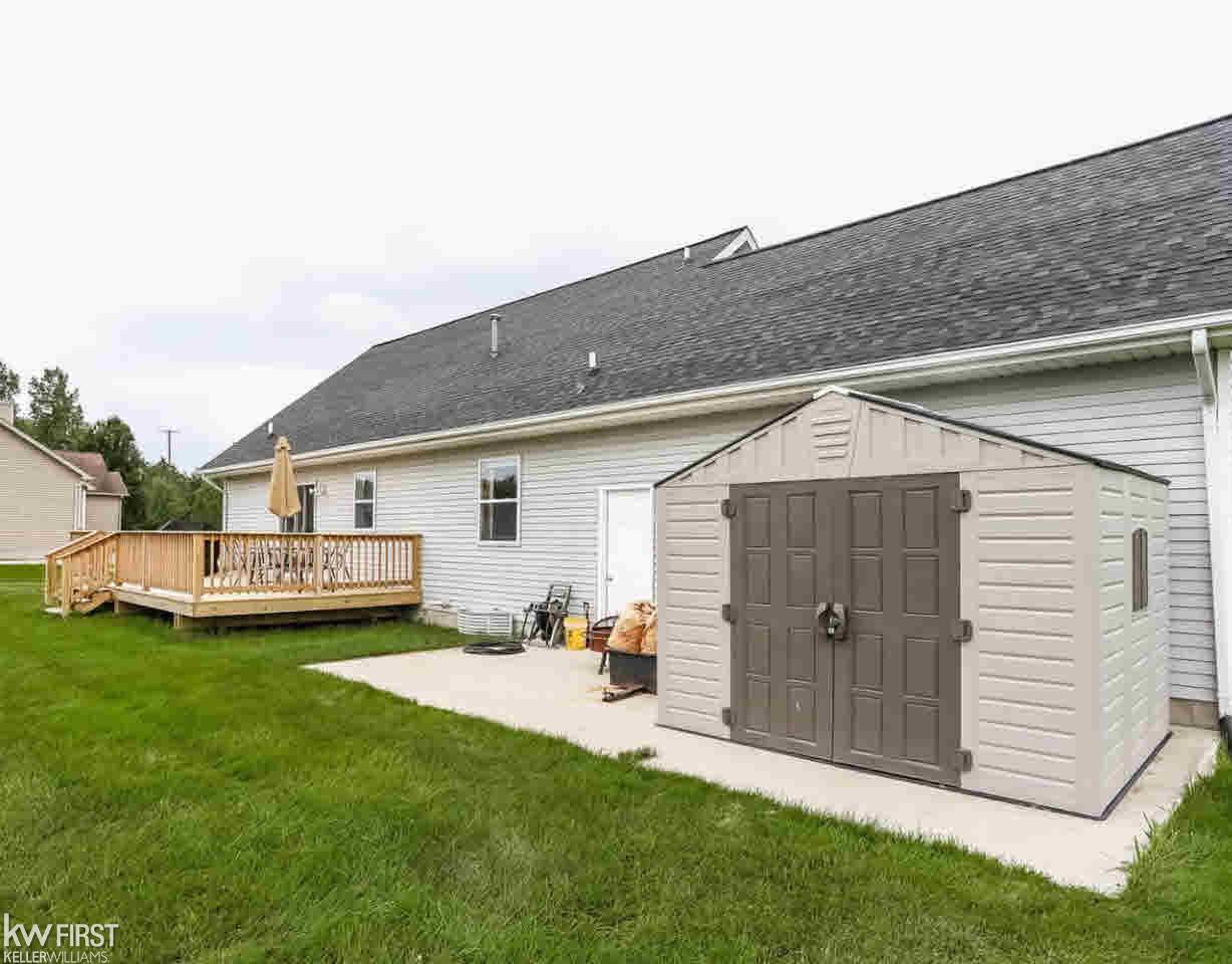 2090 North Seymour Road Flushing, MI 48433 - Photo 35 of 38