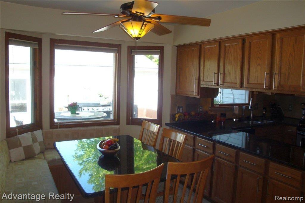50115 Sass Road New Baltimore, MI 48047 - Photo 10 of 24 Kitchen.jpg