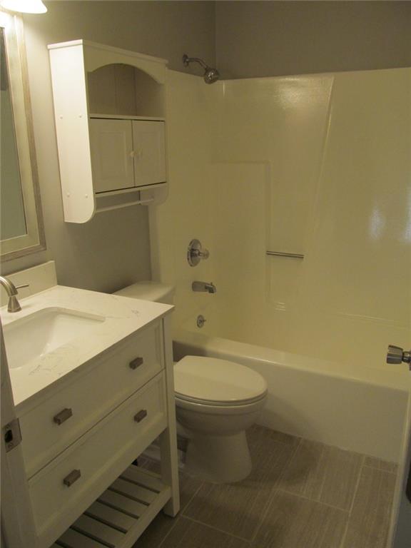 480 Terrace Lake Road Columbus, IN 47201 - Photo 13 of 21 Gallery Image 13