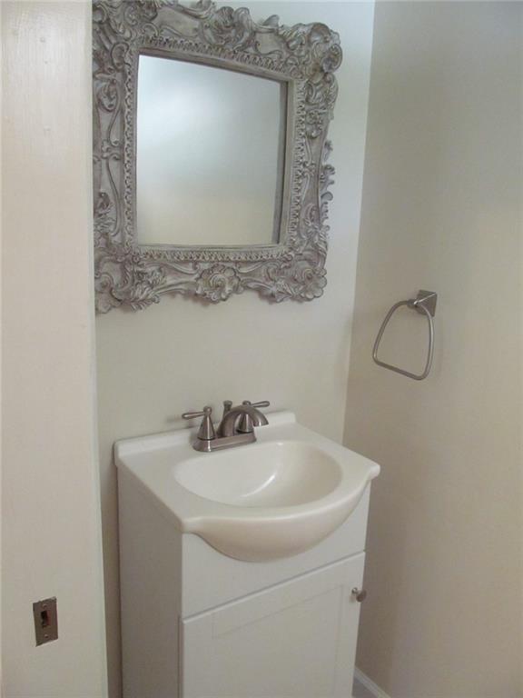 480 Terrace Lake Road Columbus, IN 47201 - Photo 10 of 21 Gallery Image 10