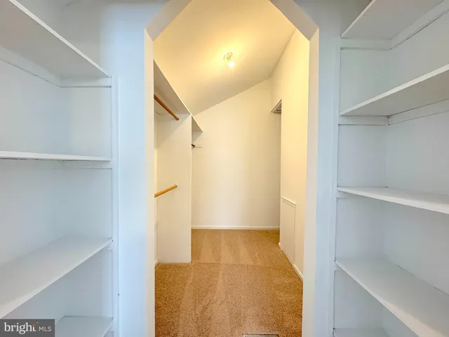 $2,500 | 6939 Mary Caroline Circle, Unit I, Alexandria, VA 22310