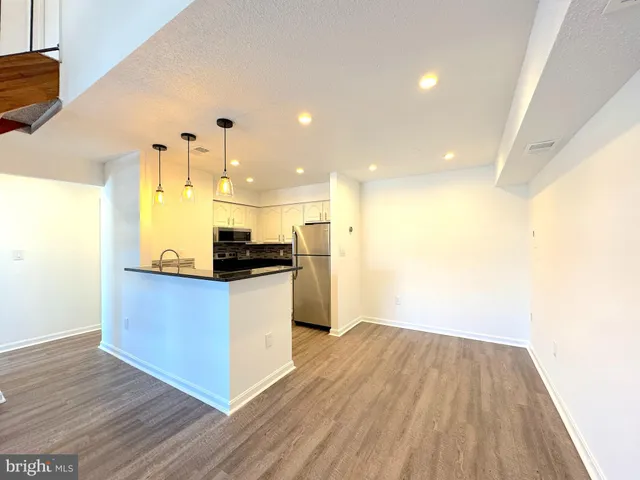 $2,500 | 6939 Mary Caroline Circle, Unit I, Alexandria, VA 22310