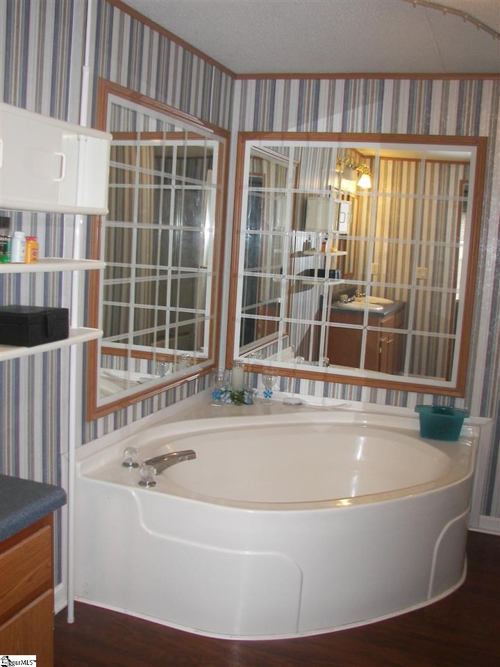 145 Autumnvale Drive Inman, SC 29349 - Photo 3 of 16 Gallery Image 3