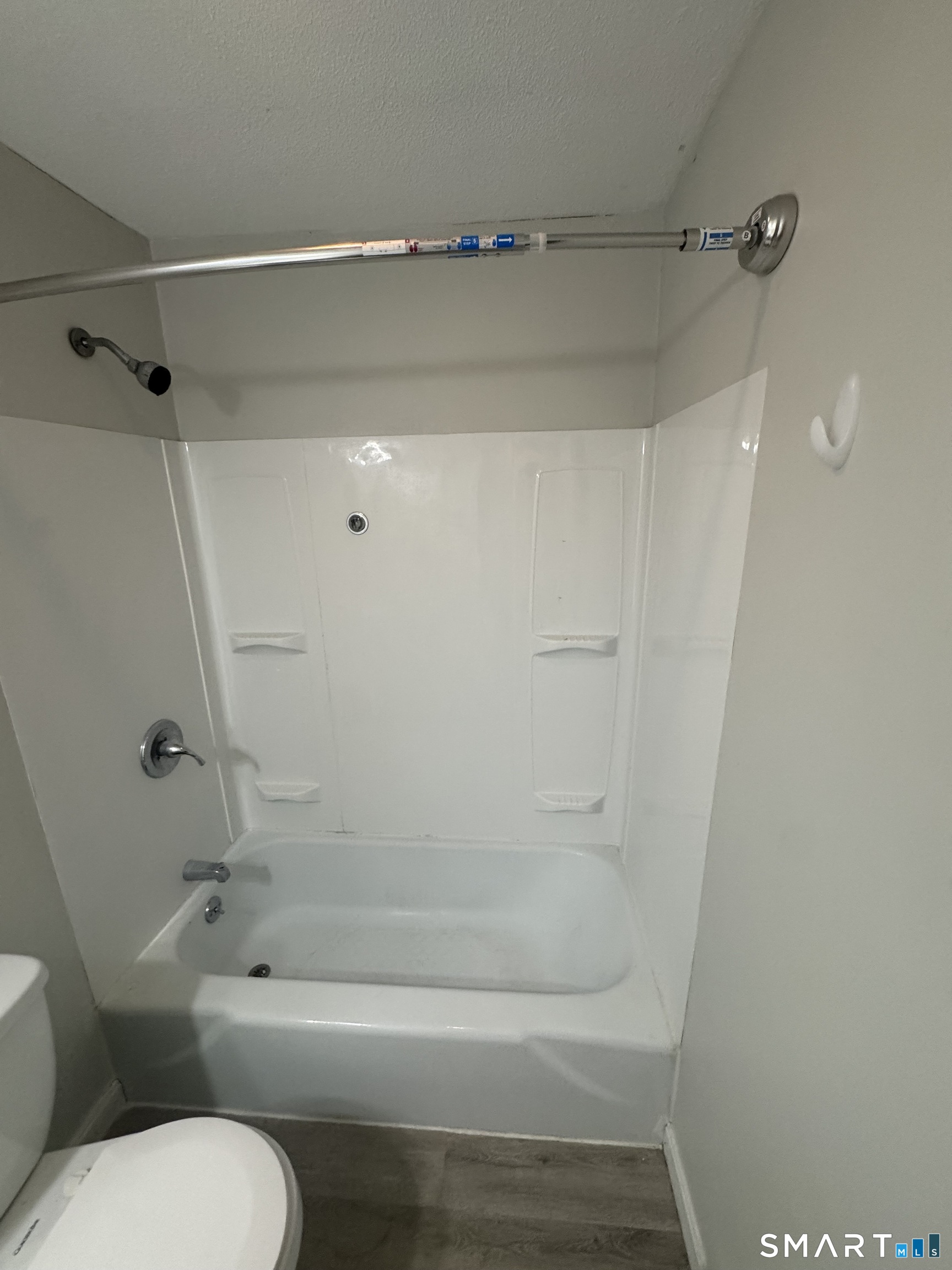 239 Old Farms Road, Unit 5C Avon, CT 06001 - Photo 3 of 14