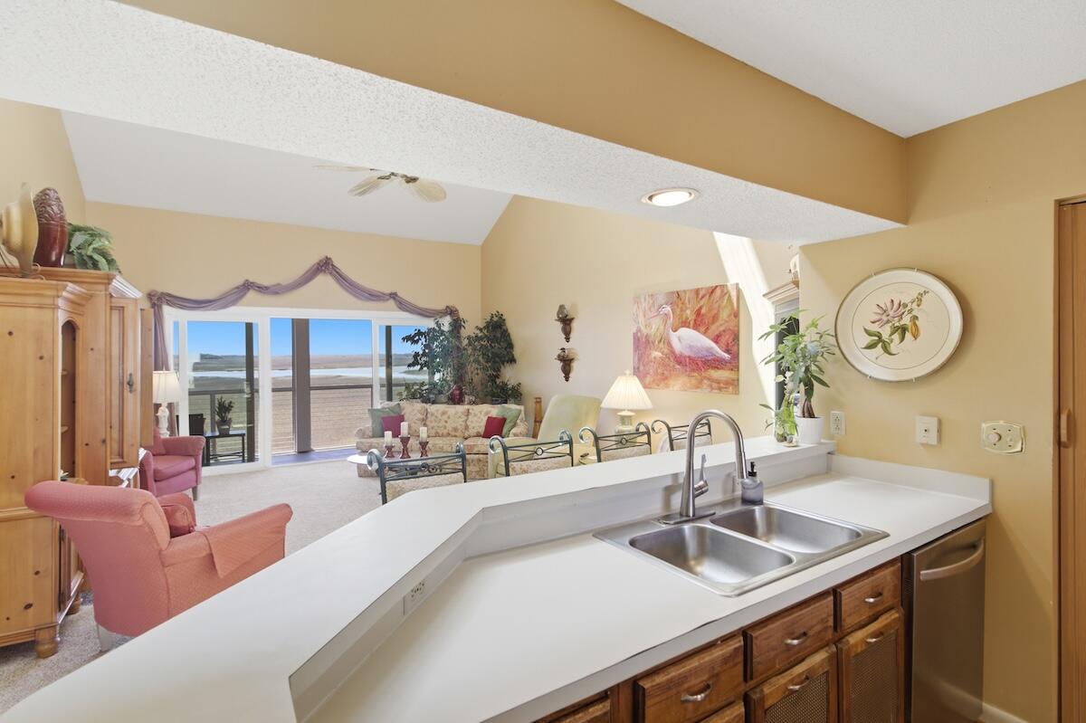 115 Mariners Cay Drive Folly Beach, SC 29412 - Photo 33 of 48 115 Mariners Cay -Tidalcreekphoto- (39)