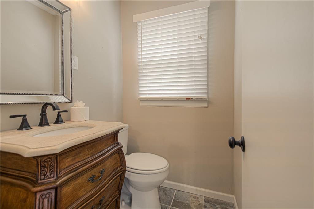 2418 Northeast Pursell Road Gladstone, MO 64119 - Photo 21 of 25