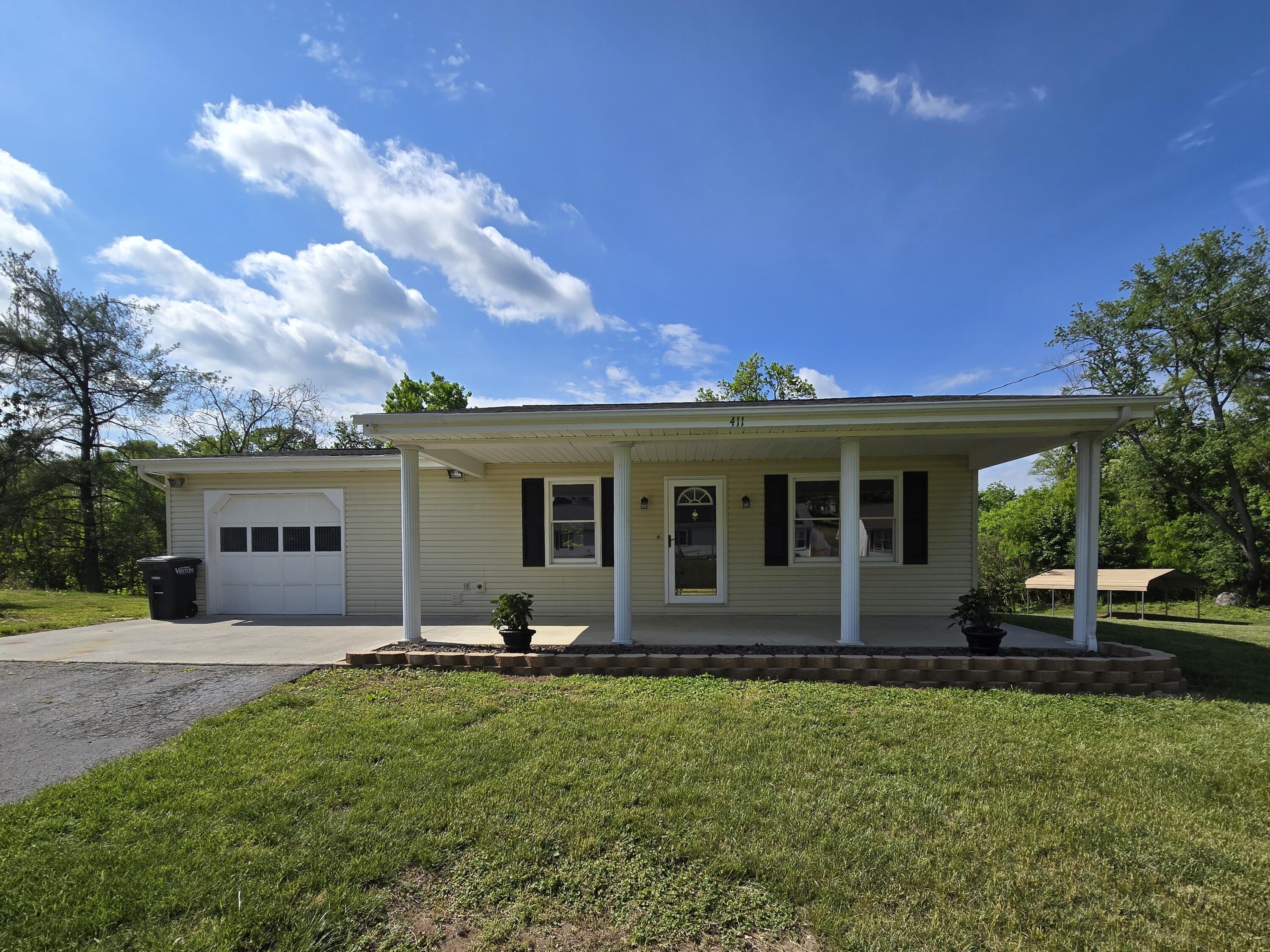 411 Raleigh Avenue Vinton, VA 24179 - Photo 24 of 27 Front3