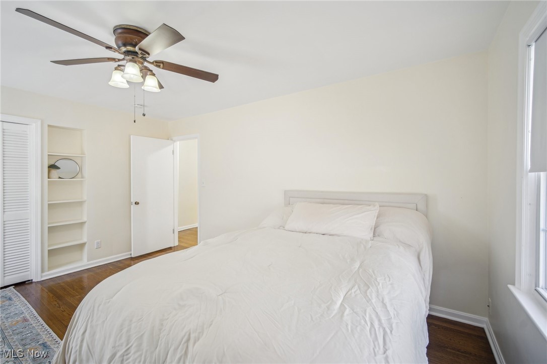 1445 Westover Road Cleveland, OH 44118 - Photo 20 of 47 Additional view of first-floor bedroom showing built-in shelves