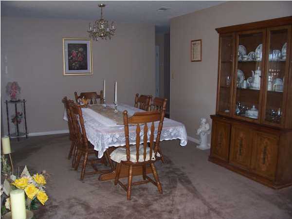 5493 Monterrey Road Crestview, FL 32539 - Photo 3 of 9 Gallery Image 3
