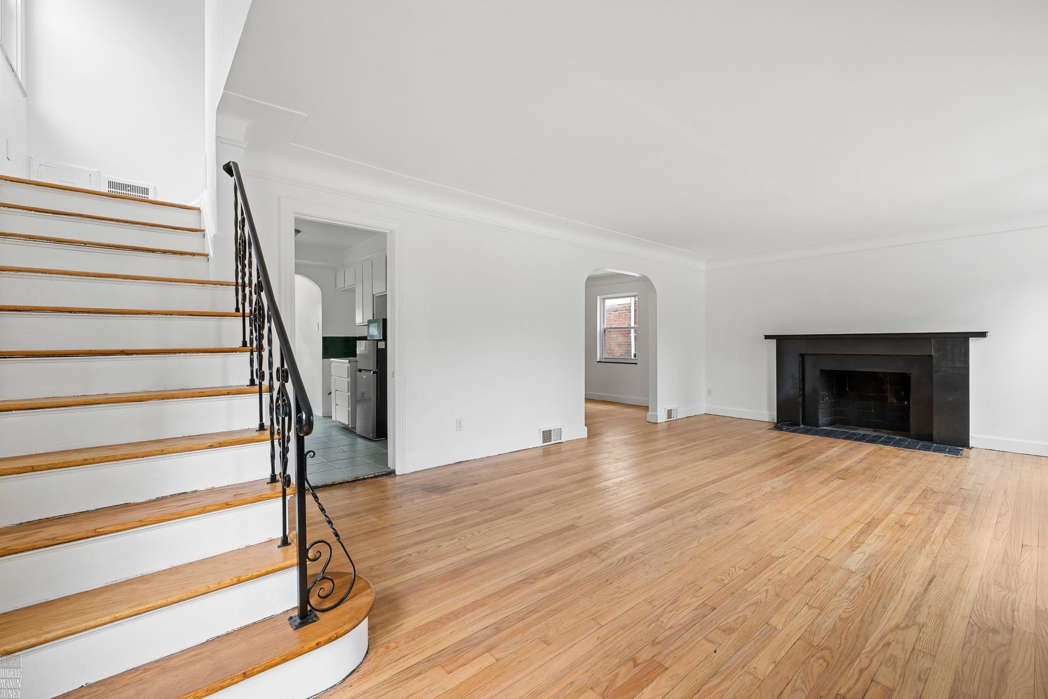4813 Devonshire Road Detroit, MI 48224 - Photo 4 of 30