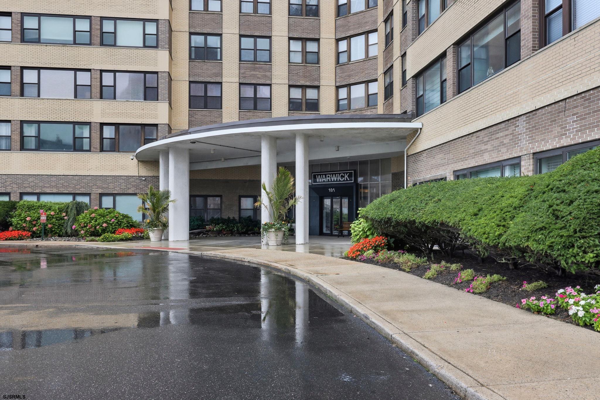 101 South Raleigh Avenue, Unit 809 Atlantic City, NJ 08401 - Photo 3 of 40 front view of a building and a yard