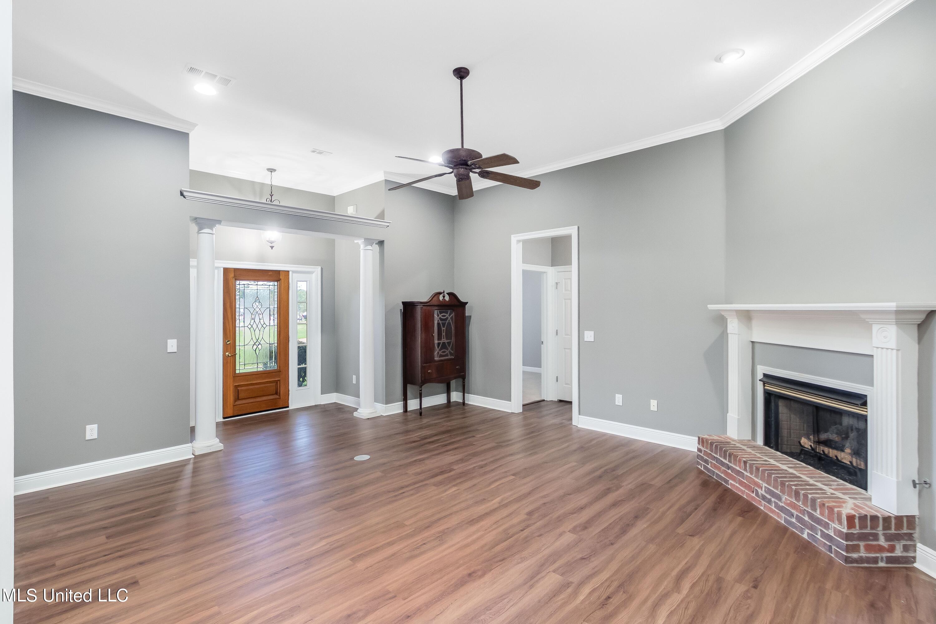 116 Pawnee Place Clinton, MS 39056 - Photo 18 of 25 LR 2