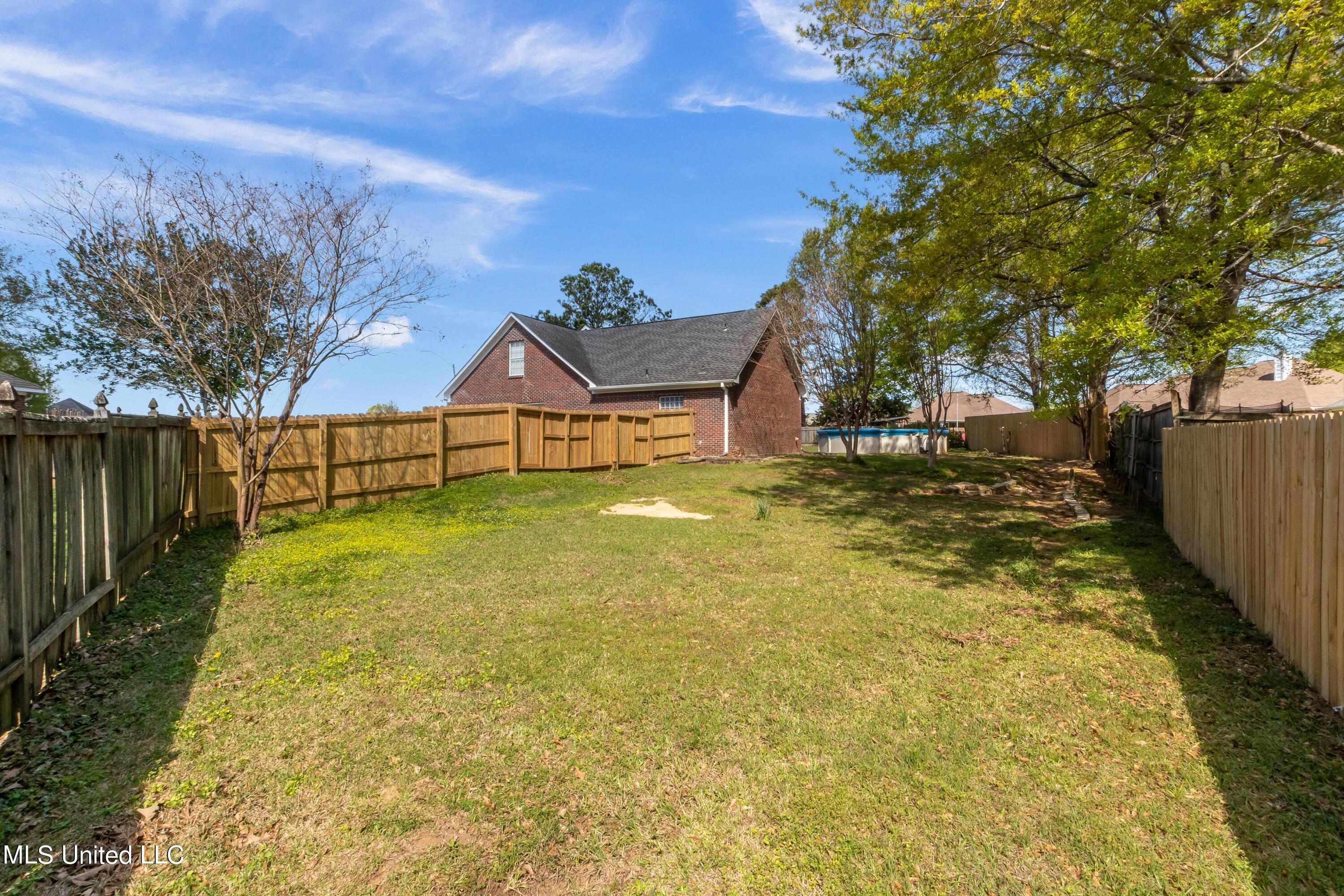 116 Pawnee Place Clinton, MS 39056 - Photo 5 of 25 back 1