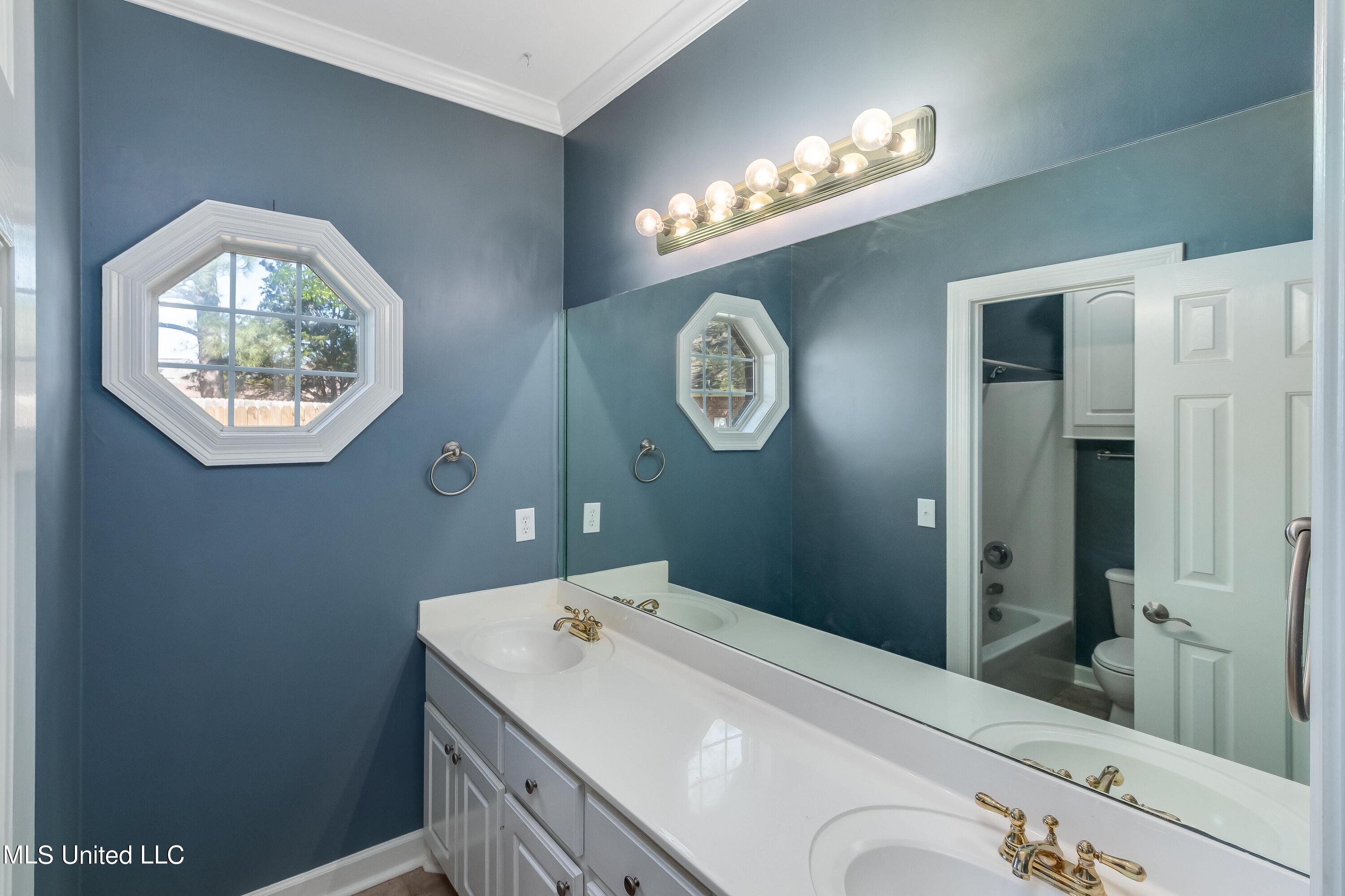 116 Pawnee Place Clinton, MS 39056 - Photo 7 of 25 BATH DOWNSTAIRS