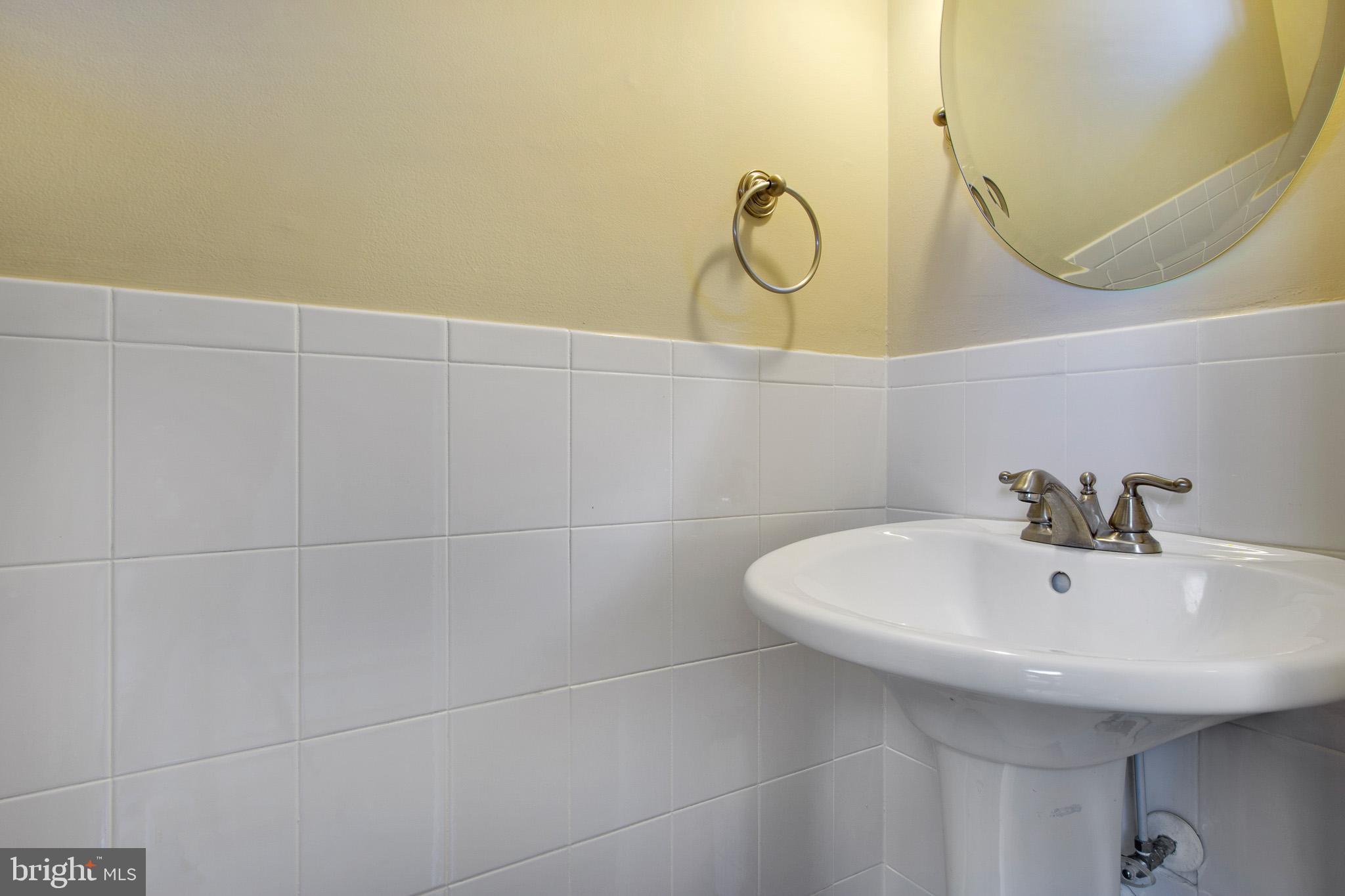 400 Crest Road Wilmington, DE 19803 - Photo 11 of 25 Master Bathroom