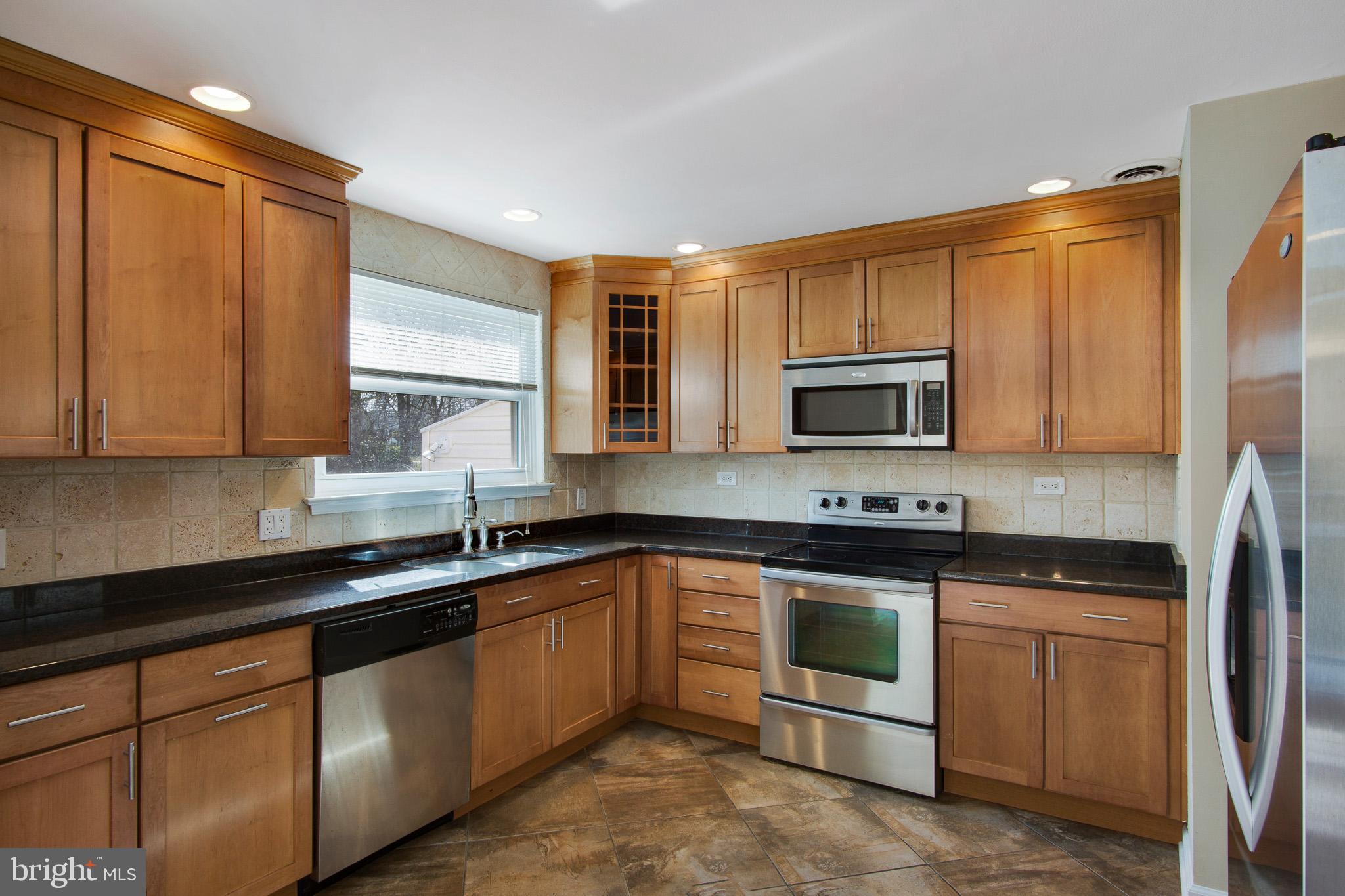 400 Crest Road Wilmington, DE 19803 - Photo 3 of 25 Kitchen