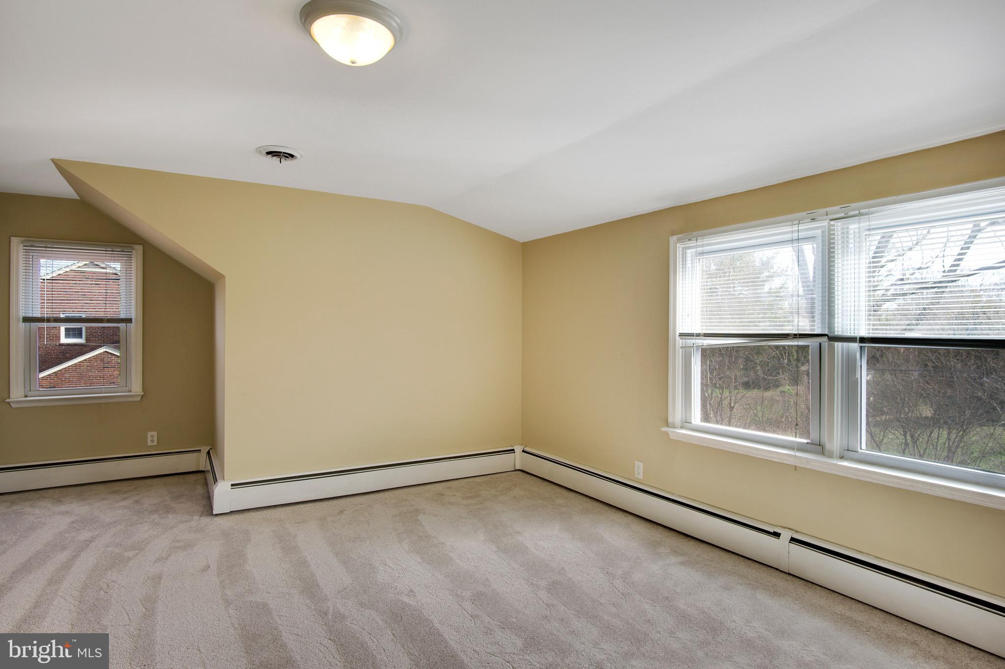 400 Crest Road Wilmington, DE 19803 - Photo 21 of 25 3rd Bedroom