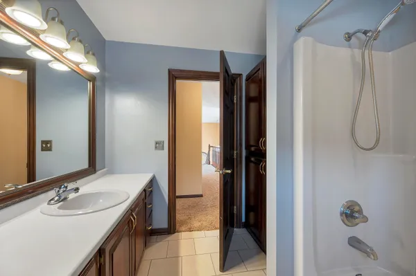 $799,900 | 5164 Stiles Road, Lena, WI 54139