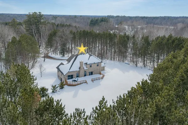 $799,900 | 5164 Stiles Road, Lena, WI 54139