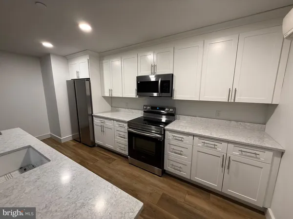 $1,995 | 1087 Mt Tom Road, Unit 204, East Stroudsburg, PA 18301