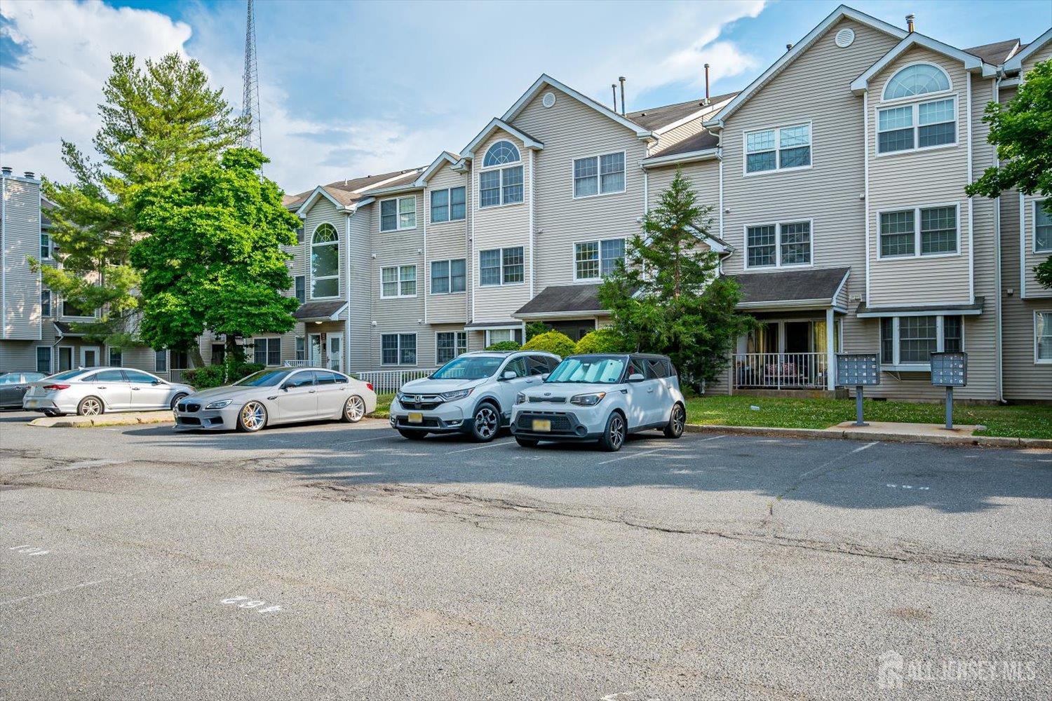 525 Edpas Road New Brunswick, NJ 08901 - Photo 2 of 39